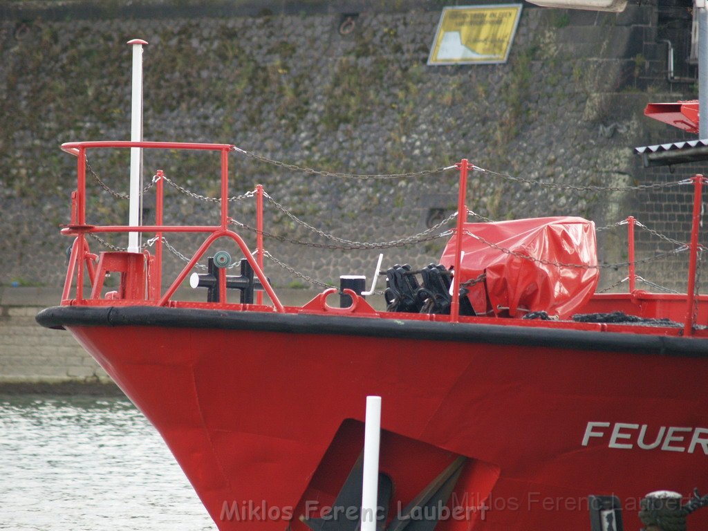 Feuerloeschboot 10-2      P096.JPG